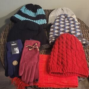 Winter Knitwear Lot 8pc Beanies Scarf Gloves Aeropostale Handknit NWT Warm Cozy